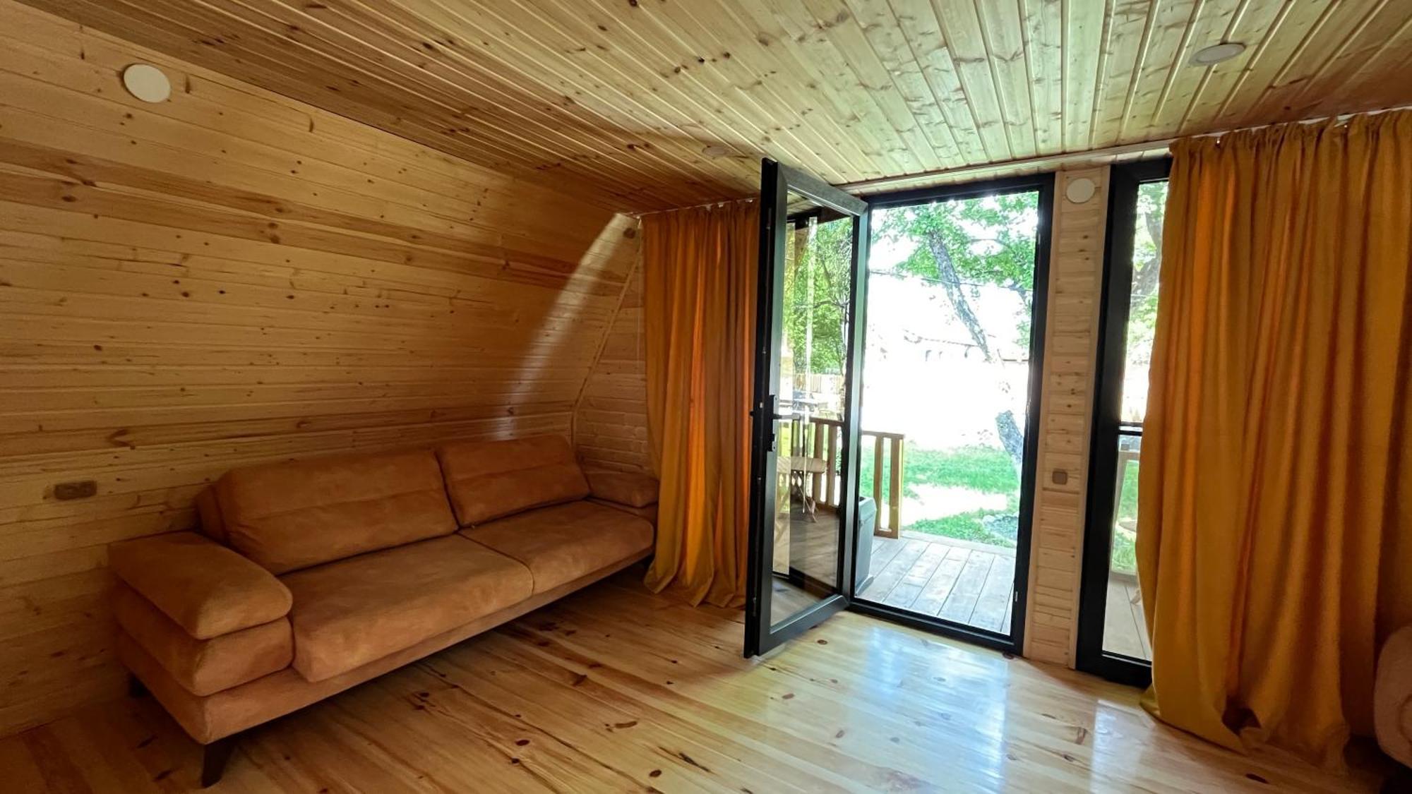 Garden House Mestia Eksteriør bilde
